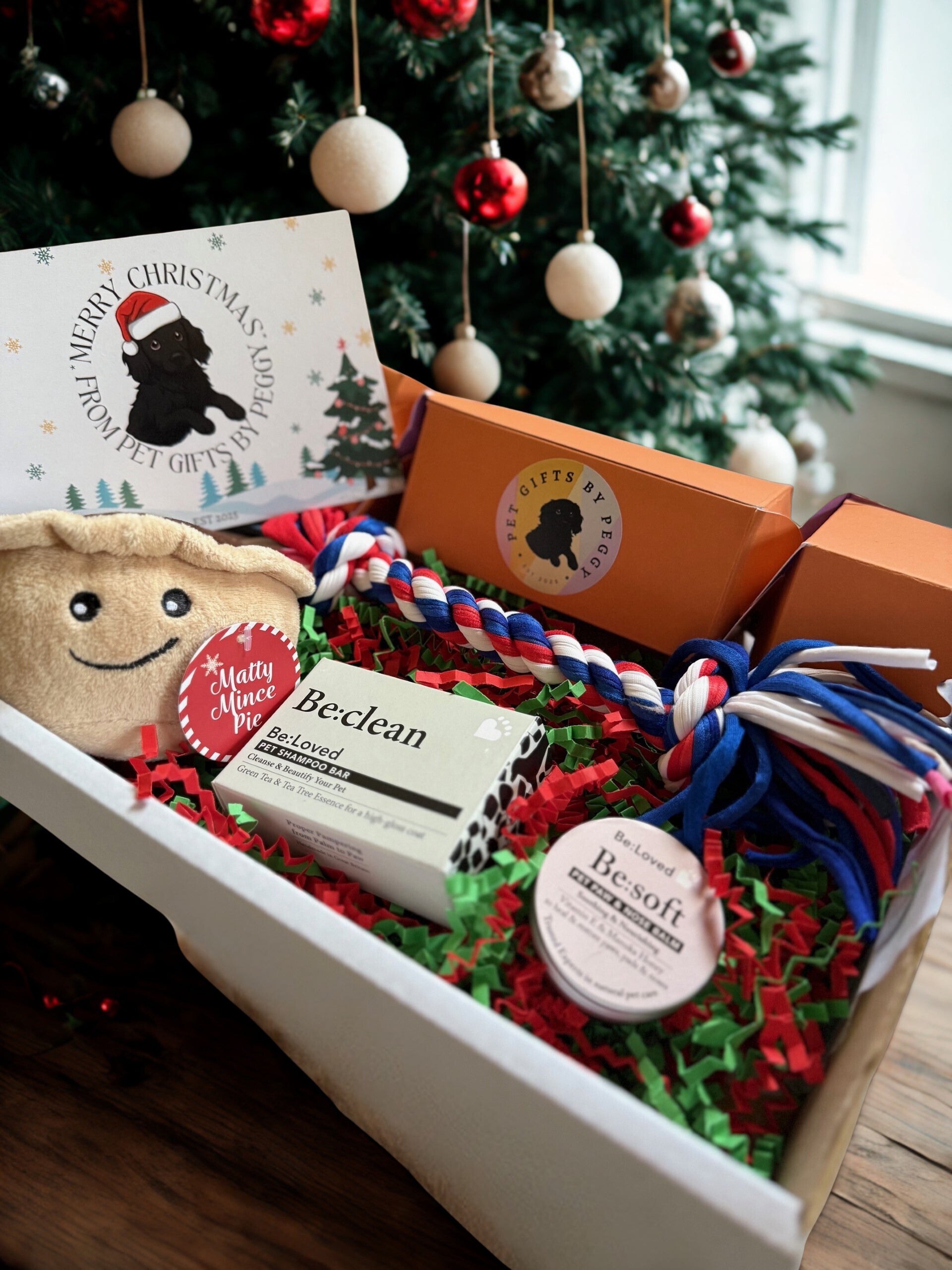 Luxury Dog Christmas Gift Box – Cracker, Treats, Toy & Pamper Set